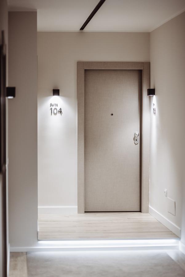 Estella Luxury Suites Торино Екстериор снимка