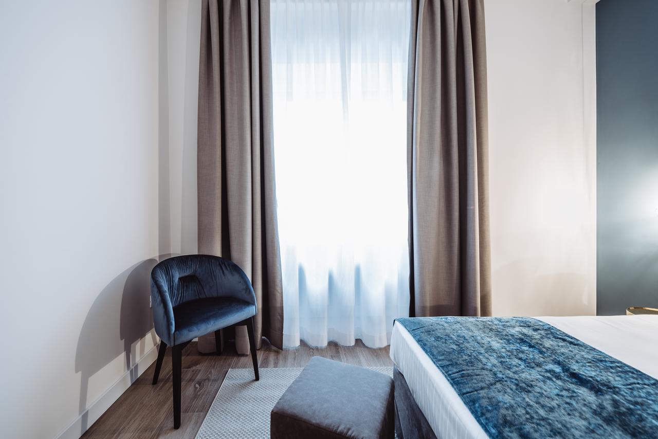 Estella Luxury Suites Торино Екстериор снимка