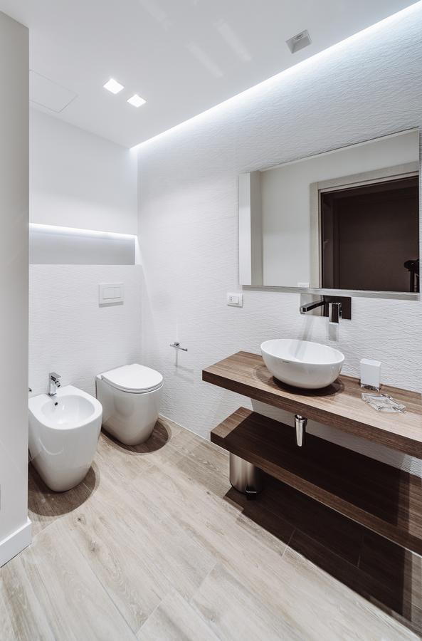 Estella Luxury Suites Торино Екстериор снимка